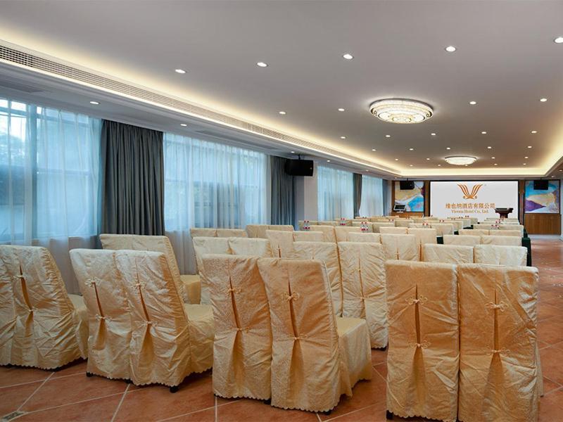 Vienna Hotel Chaozhou Plaza Exterior photo